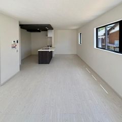 コチラは別アングルからの写真になります。