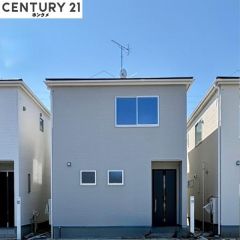 コチラは別アングルから見た外観写真です。