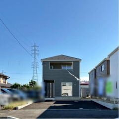 駐車場は3台分のスペースがあります。