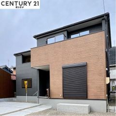 コチラは別アングルから見た外観写真です。