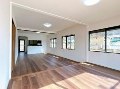 コチラは別アングルからの写真になります。