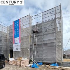 上棟しました。完成は1月の予定です。