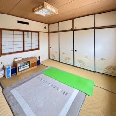 コチラは3階にある8帖の和室になります。