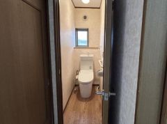 トイレは新品交換の予定です。
