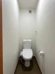 トイレは新品交換の予定です。