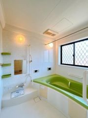 バス内は1坪サイズでゆったりできますよ♪