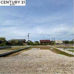 現在は基礎の状態で、8月頃完成予定です。