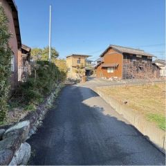北前面道路から外観を見るとこんな感じ