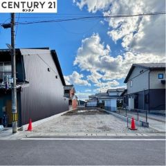 現在更地の段階で、来年1月完成予定です。