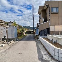北前面道路から外観を見るとこんな感じ