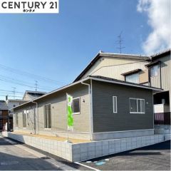 コチラは別アングルから見た外観写真です。