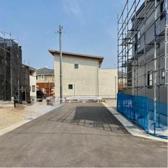 南前面道路から外観を見るとこんな感じ。