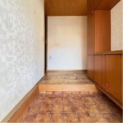 玄関には大型シューズボックス付です。