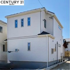 コチラは別アングルから見た外観写真です。