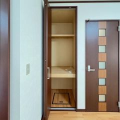 このお部屋にある収納がコチラです。