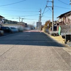 南前面道路は幅員約9.1ｍで駐車も楽々♪