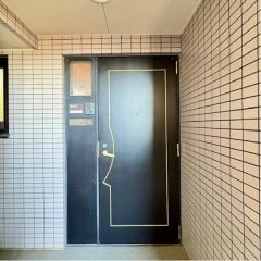 玄関前のスペースはこんな感じです。