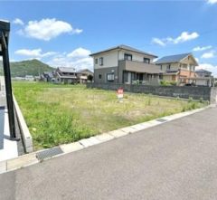 南前面道路は幅員約9.1ｍで駐車も楽々♪