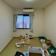 こちらは西側にある洋室になります。