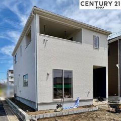 足場が外れました。もう少しで見学可能。