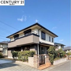 コチラは別アングルからの外観写真です。