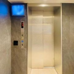 エレベーターホールはこんな感じです。