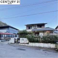 コチラは別アングルからの外観写真です。