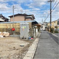 南前面道路から外観を見るとこんな感じ