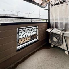 コチラは2階部分のバルコニーの写真です。