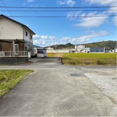 南前面道路から外観を見るとこんな感じ