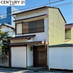 解体・更地、確定測量後にお引渡しです。