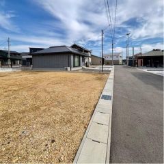 南前面道路から外観を見るとこんな感じ