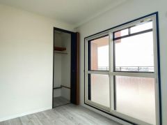 コチラは別アングルからの写真になります。