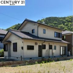 コチラは別アングルから見た外観写真です。