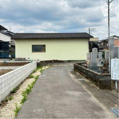 南前面道路から外観を見るとこんな感じ。