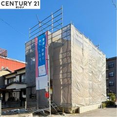 棟上げしました。完成は12月の予定です。