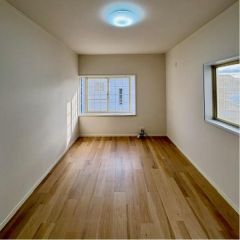 コチラは別アングルからの写真になります。