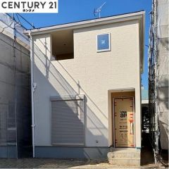 コチラは別アングルから見た外観写真です。