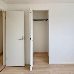 このお部屋にある収納がコチラです。