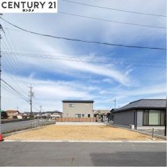 現在更地の段階で7月の完成予定です。