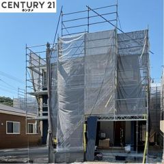 コチラは別アングルから見た外観写真です。
