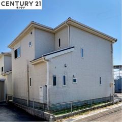 コチラは別アングルから見た外観写真です。