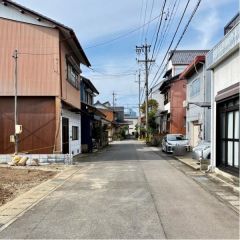 北前面道路から外観を見るとこんな感じ