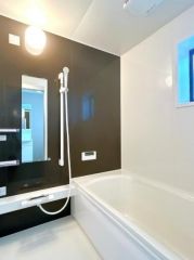 ユニットバスも新品交換済で気持ちいい♪