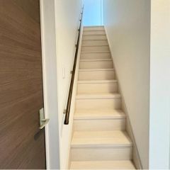 階段はストレートなので昇りやすいですよ♪