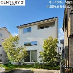 コチラは別アングルから見た外観写真です。