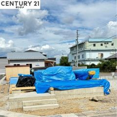 コチラは別アングルから見た外観写真です。