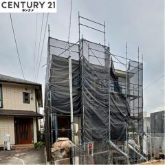 コチラは別アングルから見た外観写真です。