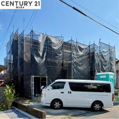 コチラは別アングルから見た外観写真です。