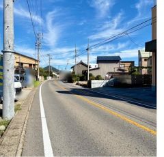 南前面道路から外観を見るとこんな感じ